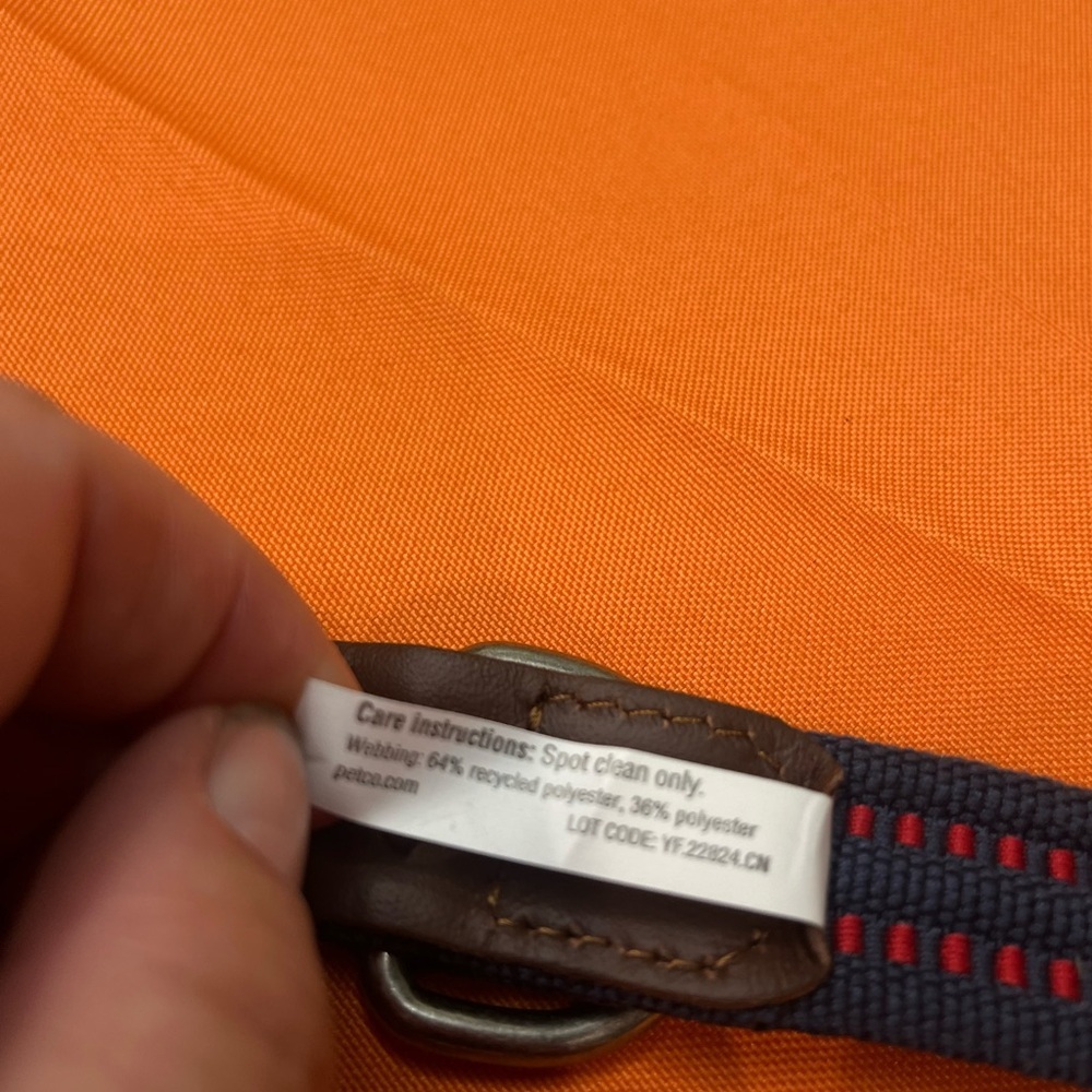 6/$25 Stylish Navy and Red Dog Collar new used - Picture 5 of 9